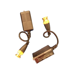 Video Balun Utp Alta Potencia para Cámaras De Seguridad Color Negro